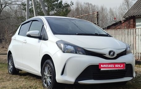 Toyota Vitz, 2016 год, 890 000 рублей, 2 фотография
