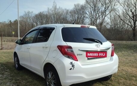 Toyota Vitz, 2016 год, 890 000 рублей, 4 фотография
