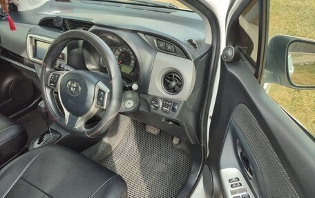 Toyota Vitz, 2016 год, 890 000 рублей, 27 фотография