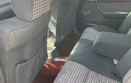 Mercedes-Benz E-Класс, 1992 год, 240 000 рублей, 10 фотография