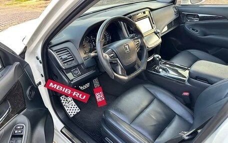 Toyota Crown, 2018 год, 1 929 999 рублей, 8 фотография