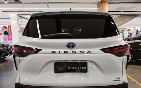 Toyota Sienna, 2022 год, 3 090 011 рублей, 4 фотография