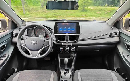 Toyota Vios III, 2021 год, 1 100 000 рублей, 12 фотография