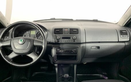 Skoda Fabia II, 2011 год, 749 000 рублей, 7 фотография