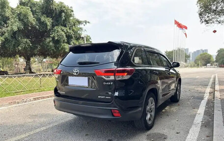 Toyota Highlander III, 2020 год, 2 650 000 рублей, 5 фотография