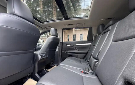 Toyota Highlander III, 2020 год, 2 650 000 рублей, 13 фотография