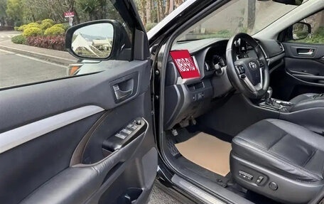 Toyota Highlander III, 2020 год, 2 650 000 рублей, 11 фотография