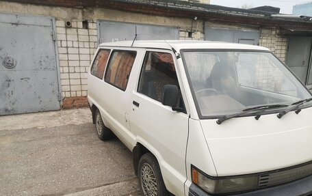 Toyota Town Ace III, 1985 год, 100 000 рублей, 3 фотография