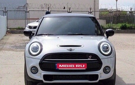 MINI Hatch, 2021 год, 1 915 000 рублей, 2 фотография