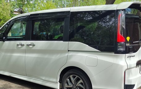 Honda Stepwgn IV, 2015 год, 2 070 000 рублей, 3 фотография