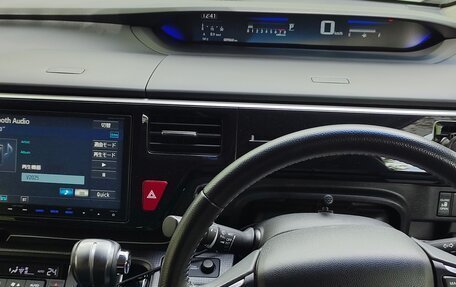 Honda Stepwgn IV, 2015 год, 2 070 000 рублей, 12 фотография