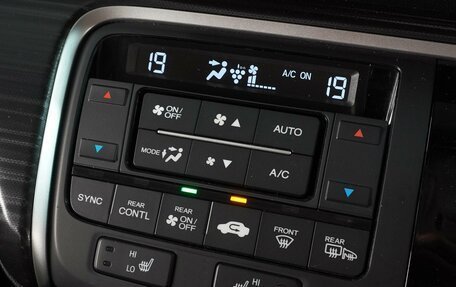 Honda Stepwgn IV, 2015 год, 1 849 000 рублей, 17 фотография