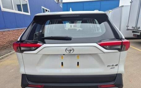 Toyota RAV4, 2025 год, 4 150 000 рублей, 8 фотография