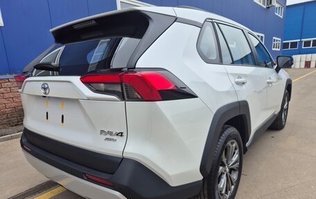 Toyota RAV4, 2025 год, 4 150 000 рублей, 9 фотография
