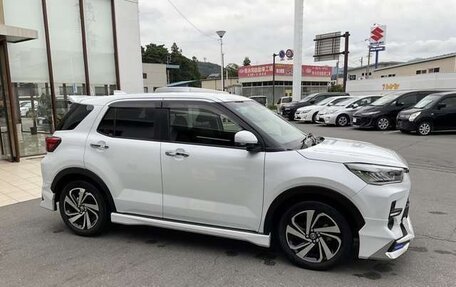 Toyota Raize I, 2022 год, 1 170 000 рублей, 2 фотография