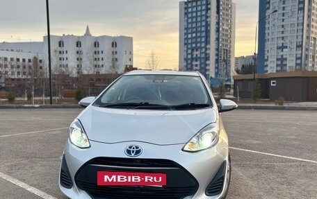 Toyota Aqua I, 2019 год, 1 200 000 рублей, 7 фотография