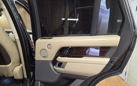 Land Rover Range Rover IV рестайлинг, 2018 год, 5 900 000 рублей, 16 фотография