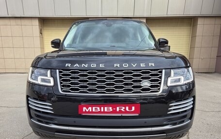 Land Rover Range Rover IV рестайлинг, 2018 год, 5 900 000 рублей, 8 фотография