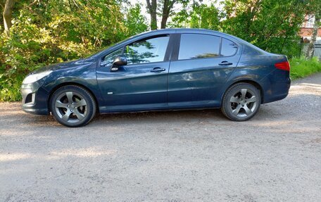 Peugeot 408 I рестайлинг, 2015 год, 550 000 рублей, 2 фотография