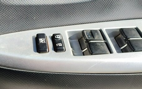 Toyota Ractis I, 2008 год, 597 000 рублей, 5 фотография