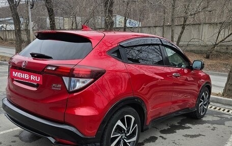 Honda Vezel, 2017 год, 1 300 000 рублей, 12 фотография
