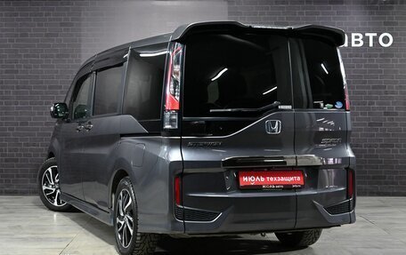 Honda Stepwgn IV, 2017 год, 2 290 000 рублей, 4 фотография