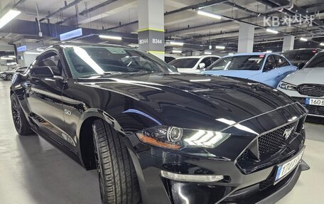 Ford Mustang VI рестайлинг, 2022 год, 3 050 011 рублей, 4 фотография