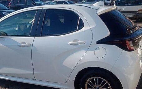 Toyota Yaris, 2020 год, 1 020 000 рублей, 6 фотография
