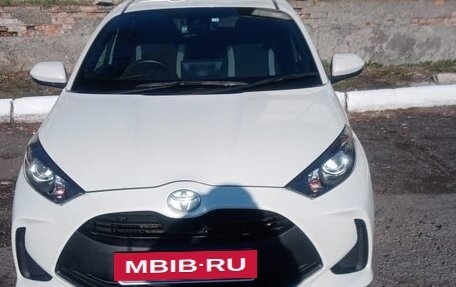 Toyota Yaris, 2020 год, 1 020 000 рублей, 4 фотография