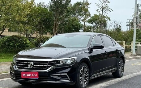 Volkswagen Passat B8 рестайлинг, 2021 год, 1 630 000 рублей, 1 фотография