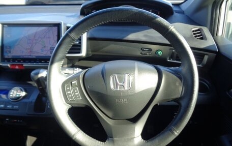 Honda Freed I, 2016 год, 836 000 рублей, 6 фотография
