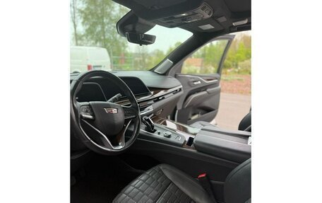 Cadillac Escalade V, 2022 год, 13 640 000 рублей, 9 фотография