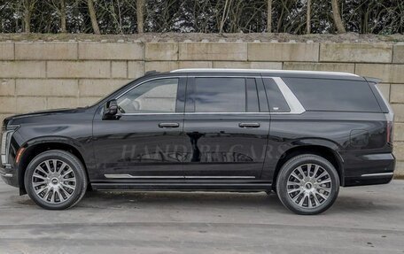 Cadillac Escalade V, 2025 год, 21 080 000 рублей, 10 фотография