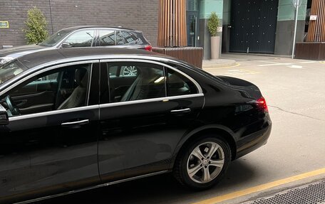Mercedes-Benz E-Класс, 2016 год, 2 500 000 рублей, 4 фотография