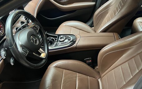 Mercedes-Benz E-Класс, 2016 год, 2 500 000 рублей, 11 фотография