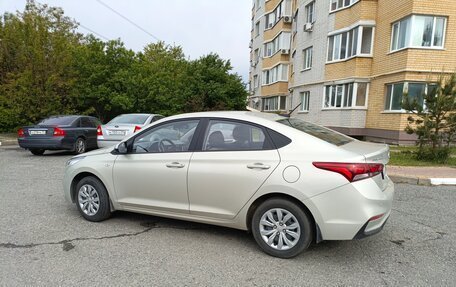 Hyundai Solaris II рестайлинг, 2018 год, 1 300 000 рублей, 7 фотография