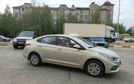 Hyundai Solaris II рестайлинг, 2018 год, 1 300 000 рублей, 5 фотография