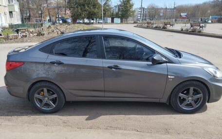 Hyundai Solaris II рестайлинг, 2014 год, 950 000 рублей, 5 фотография