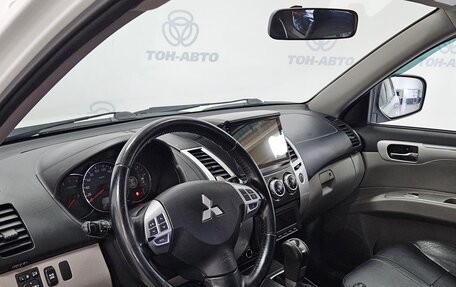 Mitsubishi Pajero Sport II рестайлинг, 2013 год, 1 778 000 рублей, 11 фотография
