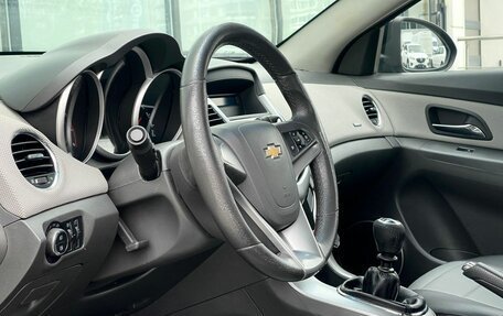 Chevrolet Cruze II, 2010 год, 628 000 рублей, 9 фотография
