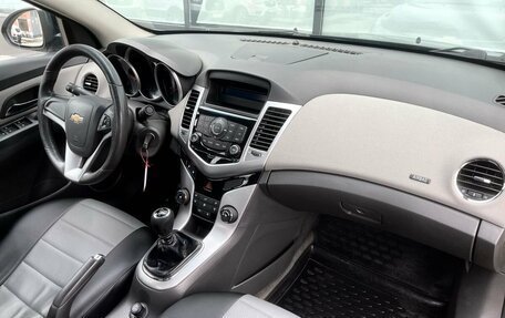 Chevrolet Cruze II, 2010 год, 628 000 рублей, 11 фотография