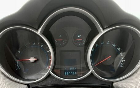 Chevrolet Cruze II, 2010 год, 628 000 рублей, 14 фотография