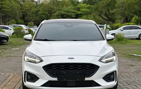 Ford Focus IV, 2020 год, 1 484 810 рублей, 2 фотография