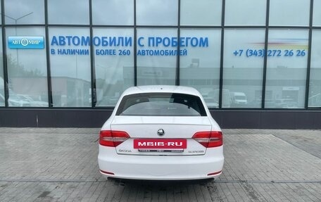 Skoda Superb III рестайлинг, 2013 год, 1 125 000 рублей, 4 фотография