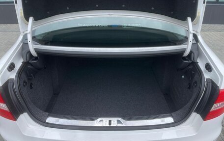 Skoda Superb III рестайлинг, 2013 год, 1 125 000 рублей, 16 фотография