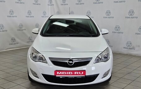 Opel Astra J, 2011 год, 657 000 рублей, 2 фотография