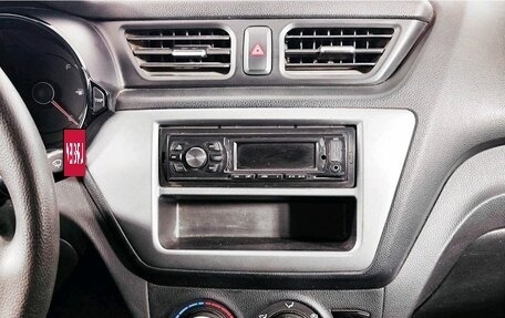 KIA Rio III рестайлинг, 2014 год, 700 000 рублей, 15 фотография