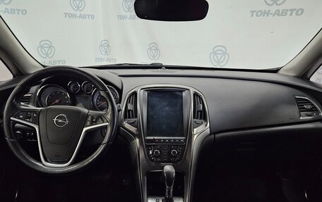 Opel Astra J, 2011 год, 657 000 рублей, 12 фотография