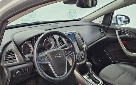 Opel Astra J, 2011 год, 657 000 рублей, 11 фотография