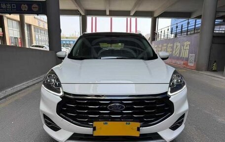Ford Escape, 2021 год, 1 820 100 рублей, 2 фотография